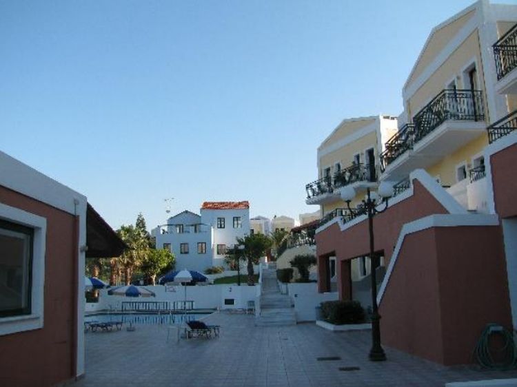 Camari Garden Hotel Apartments 雅拉尼奥 外观 照片