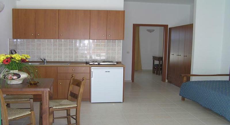 Camari Garden Hotel Apartments 雅拉尼奥 外观 照片