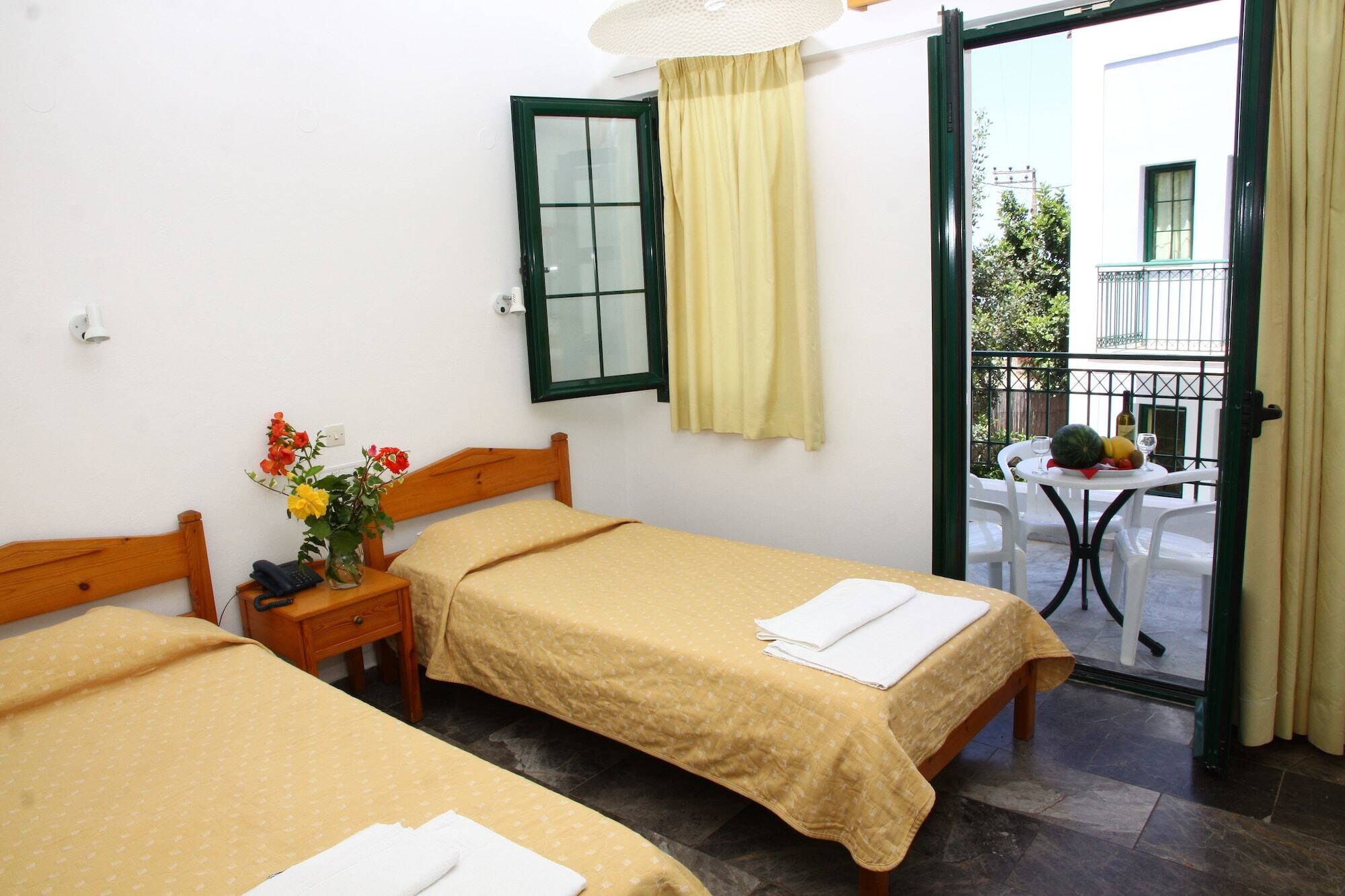 Camari Garden Hotel Apartments 雅拉尼奥 外观 照片